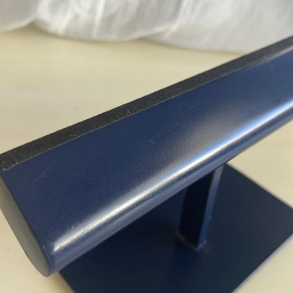 Metal Bracelet Display Stand - Picture 3 of 3